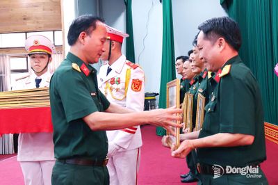 Bộ Chỉ huy Quân sự thành phố Đồng Nai tuyên dương các cá nhân có thành tích trong thực hiện nhiệm vụ và hội thi, hội thao