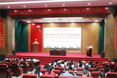 Đảng ủy phường Cam Đường tổ chức Hội nghị Ban Chấp hành Đảng bộ phường lần thứ 15