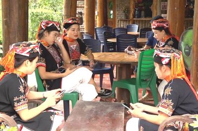 Khát vọng từ bản làng