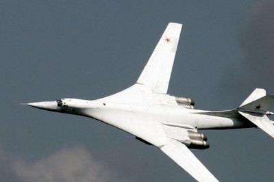 Phân tích sức mạnh Tu-160: Thiên nga trắng trong kho vũ khí chiến lược Nga