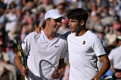Oliver Tarvet và bài học từ Carlos Alcaraz: Khi thất bại tại Wimbledon trở thành bệ phóng sự nghiệp
