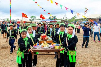 Xã Đắk Sắk đồng hành cùng hộ nghèo vươn lên