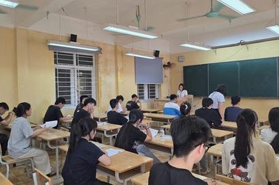 Chuyên gia dự báo phổ điểm thi tốt nghiệp THPT 2026
