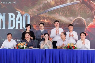Đạo diễn Victor Vũ ra mắt dự án phim 'Chiến bào', lấy cảm hứng từ cuộc khởi nghĩa Lam Sơn