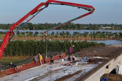 Dư địa tăng trưởng lớn, áp lực cạnh tranh cao