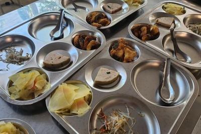Tiền ăn học sinh mầm non có phải xuất hóa đơn và tính thuế GTGT không?