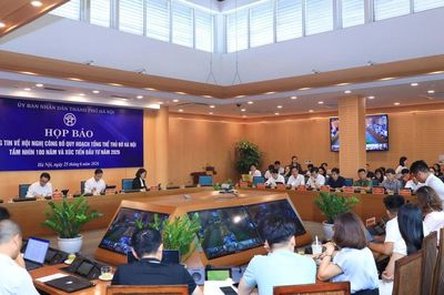 Hà Nội giới thiệu Quy hoạch tổng thể tầm nhìn 100 năm bằng công nghệ 3D Mapping