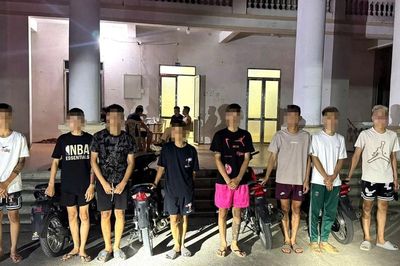 Xử phạt hơn 107 triệu đồng nhóm thanh thiếu niên lạng lách, đánh võng