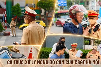 Ca trực xử lý nồng độ cồn của CSGT Hà Nội giữa nắng nóng hơn 40 độ C