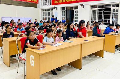 Đoàn Thanh niên phường Thục Phán tổ chức lớp Tiếng Anh cộng đồng miễn phí