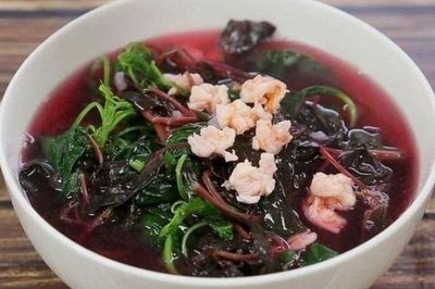 Loại rau quen thuộc ở chợ Việt được ví như 'rau trường thọ', có hàm lượng folate vượt xa táo, nhiều người chưa biết để tận dụng