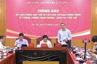 Quyết liệt chống 'giặc nội xâm'