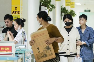 Đề xuất miễn phí bảo hiểm y tế cho người từ 65 tuổi, Bộ Y tế nói gì?