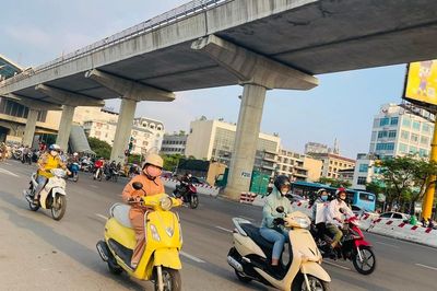 Miền Bắc đón 'mưa vàng' giải nhiệt, nhiệt độ Hà Nội có giảm trong đợt nắng nóng như thiêu đốt