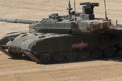 Xe tăng 'tốt nhất thế giới' của Nga T-90 thay đổi ra sao sau hàng loạt giao tranh ở Ukraine