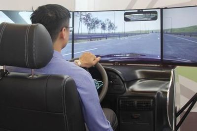 Thi bằng lái xe ô tô: Bỏ phần sát hạch lái xe mô phỏng từ 1/7