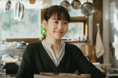 Cày phim ngày Hè: Song Tử mê chuyện kỳ ảo, Ma Kết thích kịch bản chữa lành