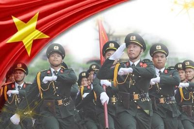 Bài 1: Dặm dài 80 năm vẻ vang