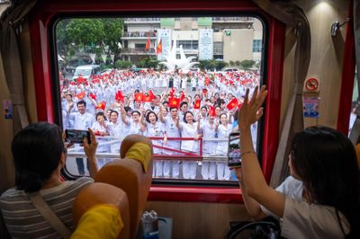 Bên trong chuyến tàu lần đầu mở riêng tại Việt Nam