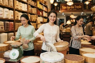 Giá lúa gạo hôm nay 26.6.2026: Phụ phẩm tăng, gạo Jasmine bán lẻ giảm