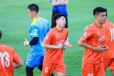 Trung vệ Nhật Minh quyết tâm giành suất dự ASEAN Cup 2026