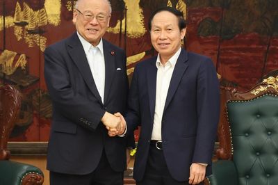 Phó Thủ tướng Lê Tiến Châu tiếp Cố vấn đặc biệt Liên minh Nghị sĩ hữu nghị Nhật Bản-Việt Nam