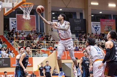Hanoi Buffaloes lội ngược dòng nghẹt thở trước Danang Dragons