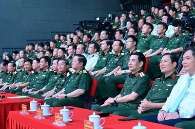 Báo cáo viên giỏi phải là người chiến sĩ mẫu mực, 'nói đi đôi với làm'