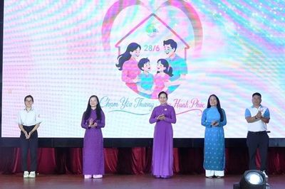Chạm yêu thương - Xây hạnh phúc: Lan tỏa giá trị gia đình Việt từ Cố đô Huế