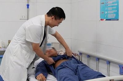 Tưởng chỉ đau sau tập gập bụng, người đàn ông suýt hoại tử ruột