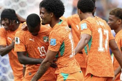 Nicolas Pepe lập cú đúp, Bờ Biển Ngà lần đầu vượt vòng bảng World Cup