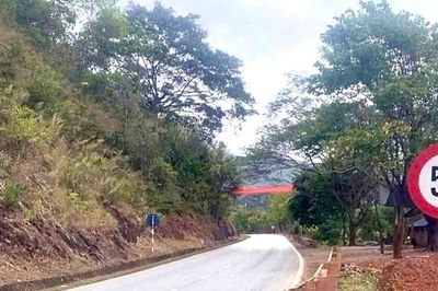 Chủ tịch UBND tỉnh Sơn La yêu cầu rà soát các bất cập về biển báo giao thông