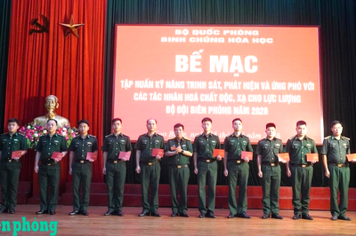 Tập huấn kỹ năng trinh sát, phát hiện và ứng phó với các tác nhân hóa học, chất độc, phóng xạ cho cán bộ Bộ đội Biên phòng tỉnh Cao Bằng
