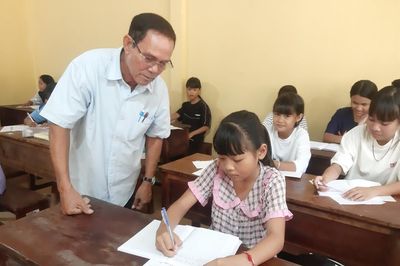 Những lớp học miễn phí cho con em đồng bào Khmer trong dịp nghỉ hè