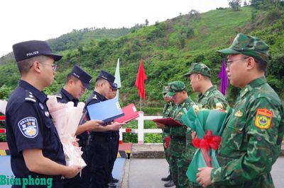 Tuần tra liên hợp bảo vệ biên giới Việt - Trung