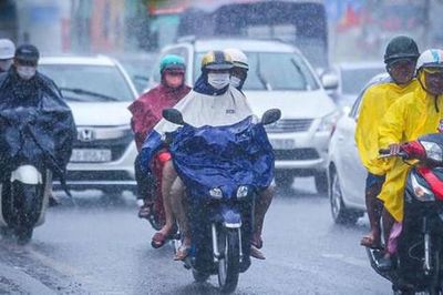 Thời tiết ngày 26/6: Bắc Bộ mưa dông, Trung Bộ tiếp tục nắng nóng