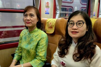 Bác sĩ Bệnh viện Bạch Mai đi tàu về cơ sở Ninh Bình: 'Trải nghiệm rất đặc biệt'