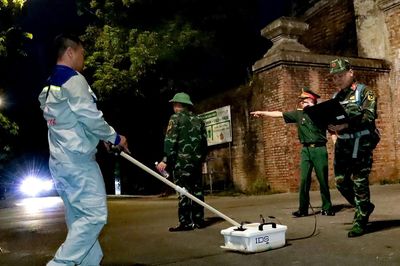 Dùng radar xuyên đất tìm kiếm các mộ tập thể liệt sĩ tại Kinh thành Huế
