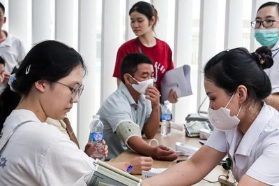 Bệnh viện Bạch Mai cơ sở Ninh Bình: 'Người dân đến khám đông, kỳ vọng lớn'