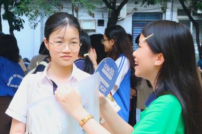 Thêm một trường THPT chuyên hot ở Hà Nội hạ điểm chuẩn lớp 10