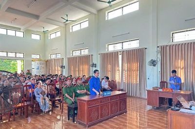 VKSND khu vực 7, tỉnh Hưng Yên phối hợp tổ chức phiên tòa lưu động xét xử các vụ án ma túy