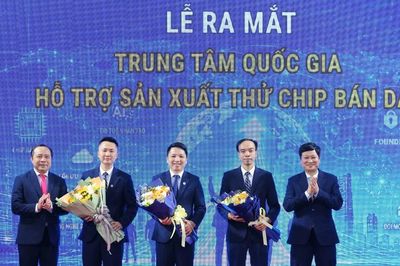 Việt Nam lần đầu có Trung tâm hỗ trợ sản xuất thử chip bán dẫn