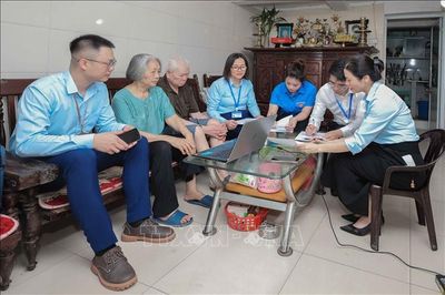 Triển khai mô hình 'dịch vụ công lưu động', tạo thuận lợi cho người già, người yếu thế