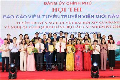 Xây dựng đội ngũ báo cáo viên, tuyên truyền viên vững bản lĩnh, giỏi chuyên môn
