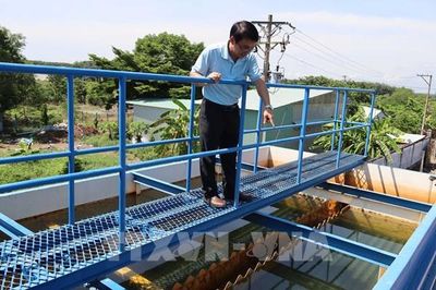 Nhiều doanh nghiệp cấp nước nhưng người dân vẫn thiếu nước sạch