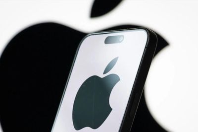 Apple tăng giá MacBook và iPad
