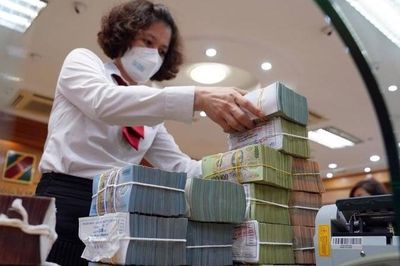 Lãi suất ngân hàng 26/6: Cuộc đua kỳ hạn 12 tháng nóng trở lại