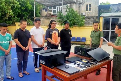Bắt ổ nhóm mua bán thông tin tài khoản ngân hàng và sử dụng công nghệ cao nhằm trục lợi