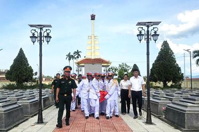 Xã Đại Lộc truy điệu và an táng hài cốt liệt sĩ