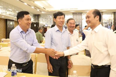 Lắng nghe nông dân để phát triển nông nghiệp bền vững